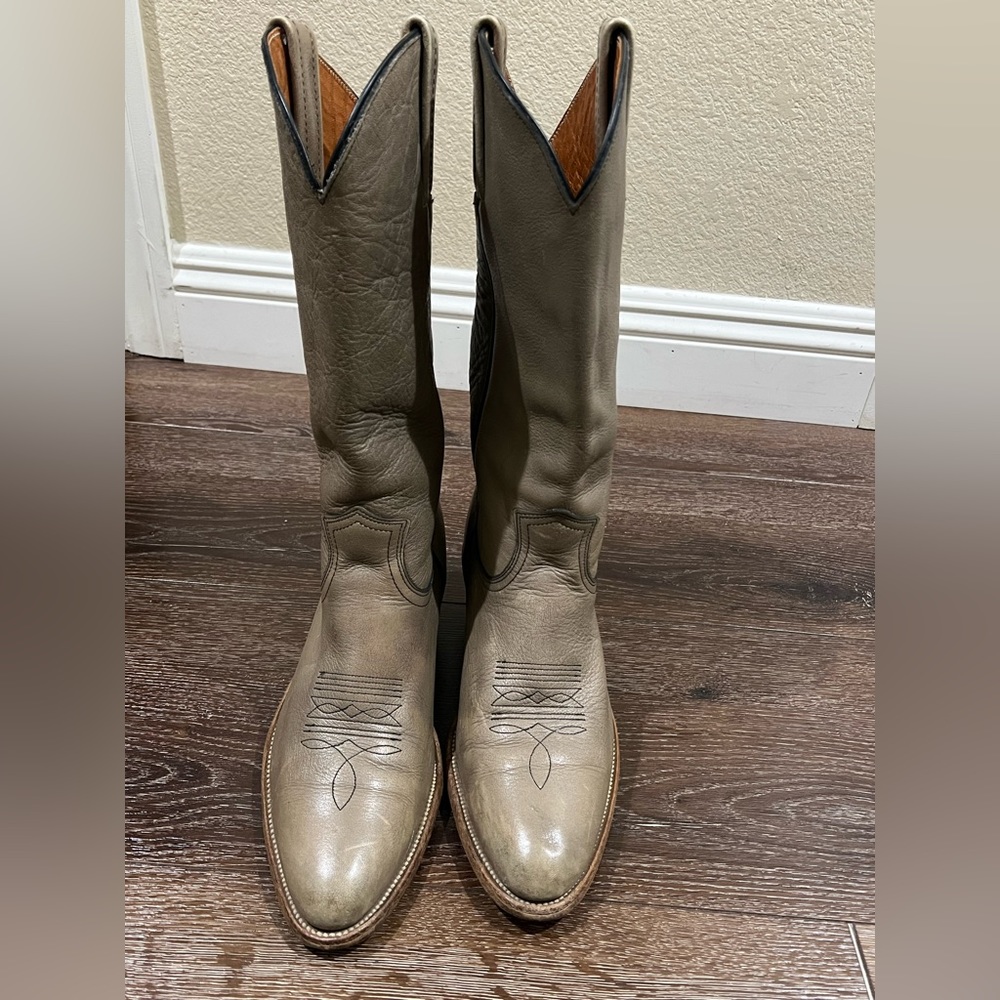 Frye western cowboy boots gray taupe color 9.5 size made in USA